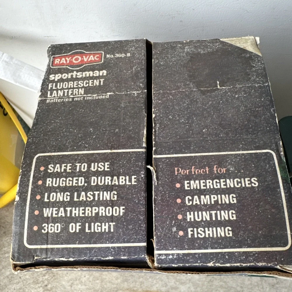 Vintage Ray-O-Vac Sportsman Fluorescent Lantern Camping 360 B w/Box
